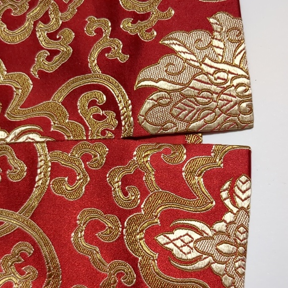 Vintage Traditional Chinese Red and Gold Silk Blouse with Scalloped Collar 3/4 - Picture 3 of 8